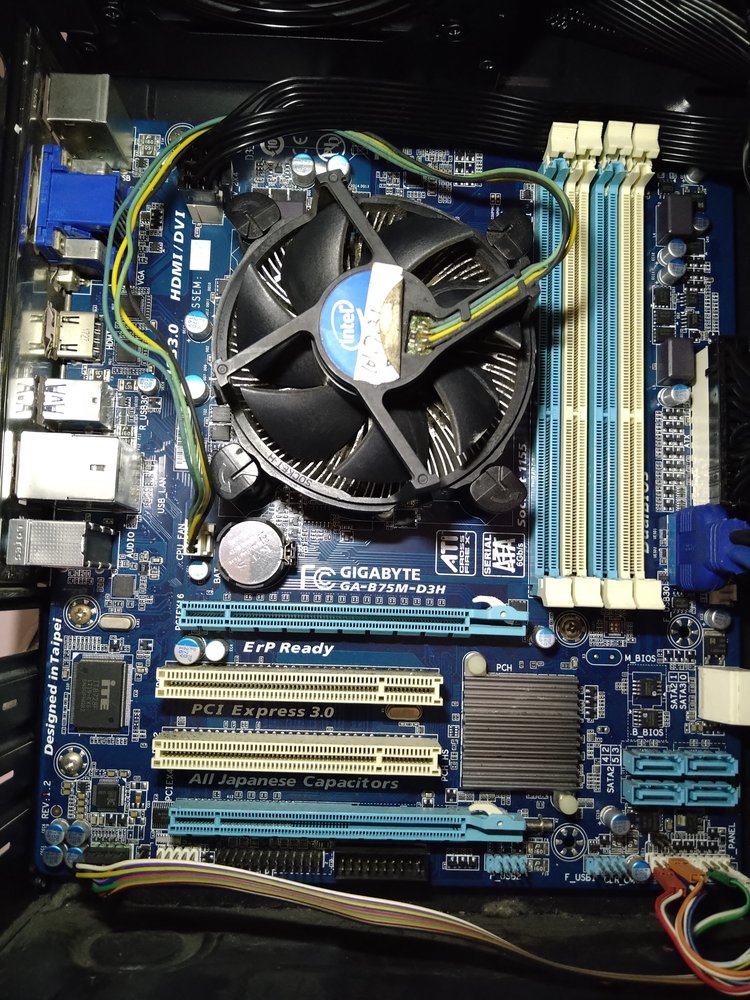 Gigabyte GA-B75M-D3H (rev. 1.2) DDR3 1155腳位 主機板